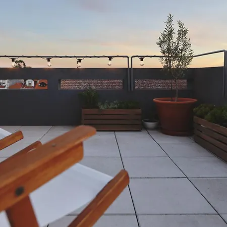 Апартаменты Boavista Sunlit Duplex With Terrace