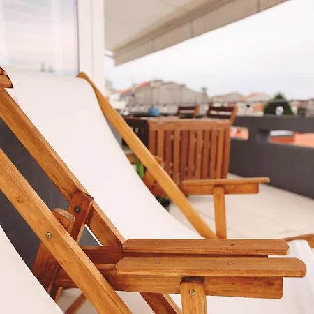 Boavista Sunlit Duplex With Terrace * 포르투