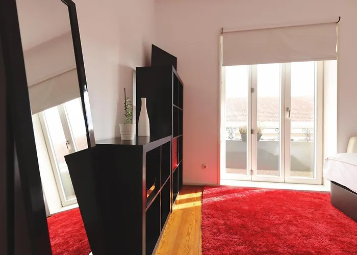 Boavista Sunlit Duplex With Terrace Oporto