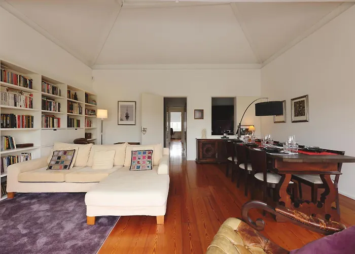 Boavista Sunlit Duplex With Terrace * Oporto